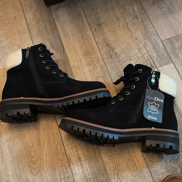 Aqua Diva leather black NEW suede lace up size 40 or EU or 9.5 lined - Picture 2 of 3